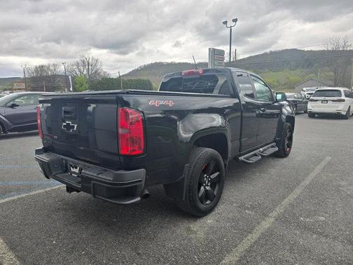 Black 2018 Chevrolet Colorado LT