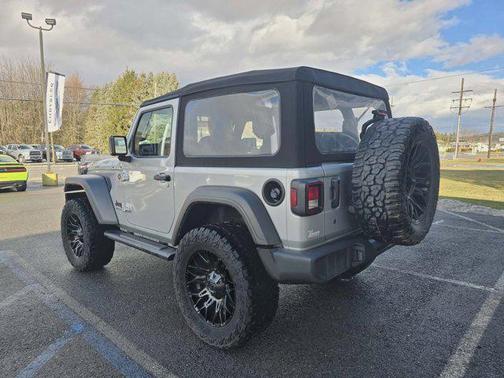 2024 Jeep Wrangler Sport