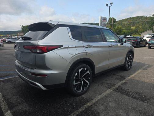 2022 Mitsubishi Outlander Black Edition S-AWC