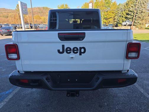 2022 Jeep Gladiator Altitude 4x4