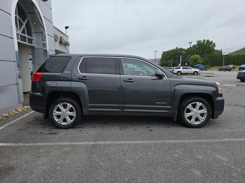 2017 GMC Terrain SLE-1