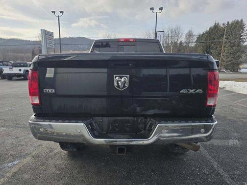 2017 RAM 2500 SLT Crew Cab 4x4 6'4' Box