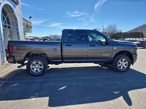 2026 RAM 2500 Big Horn Crew Cab 4x4 6'4' Box