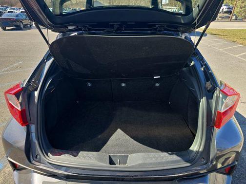 2018 Toyota C-HR XLE Premium