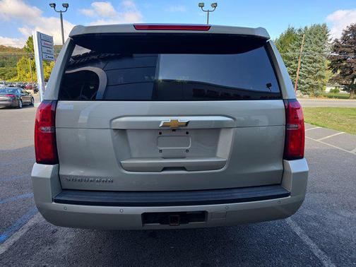 2017 Chevrolet Suburban LT