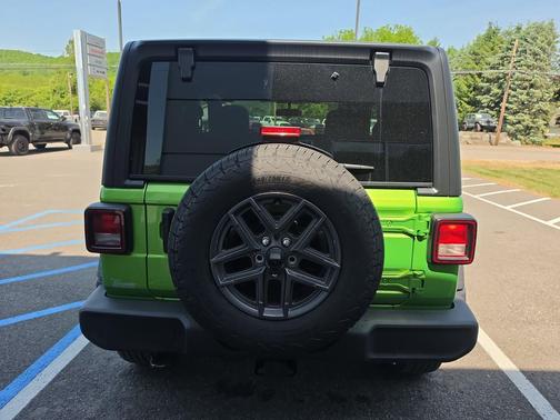 Mojito Clearcoat 2026 Jeep Wrangler Sport