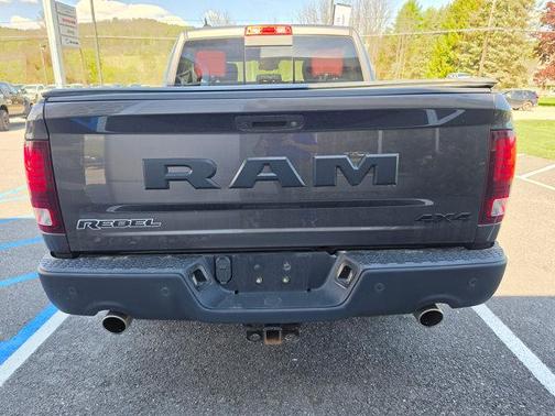 Granite Crystal Metallic Clearcoat 2018 RAM 1500 Rebel