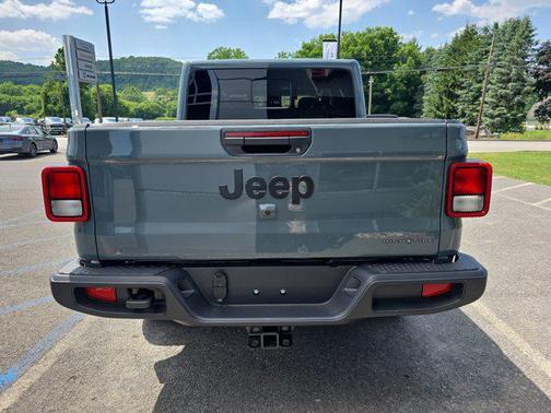2025 Jeep Gladiator High Tide