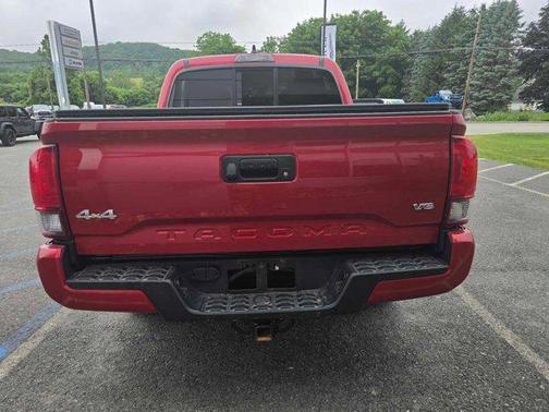 2022 Toyota Tacoma SR