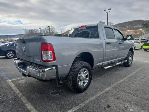 2020 RAM 2500 Tradesman Crew Cab 4X4 6'4' Box