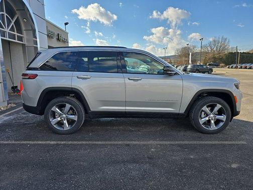 2025 Jeep Grand Cherokee Limited X