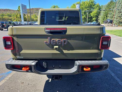 2025 Jeep Gladiator Mojave X