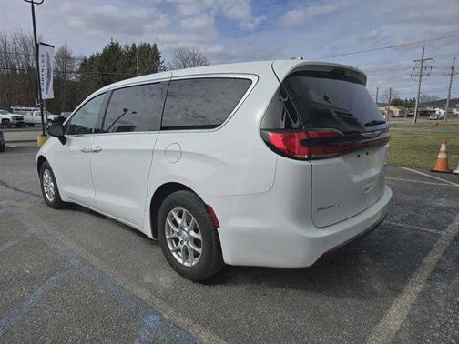 2025 Chrysler Pacifica L