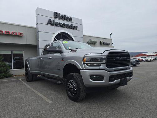 2020 RAM 3500 Laramie Crew Cab 4x4 8' Box
