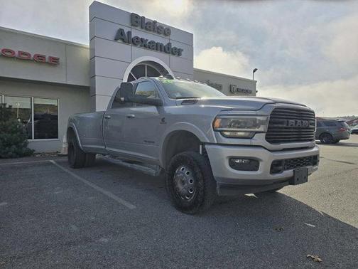 2020 RAM 3500 Laramie Crew Cab 4x4 8' Box