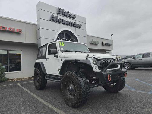 2016 Jeep Wrangler Sport