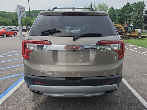 Light Stone Metallic 2023 GMC Acadia AWD SLE