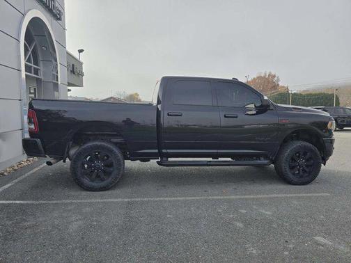 2019 RAM 2500 Big Horn Crew Cab 4x4 6'4' Box