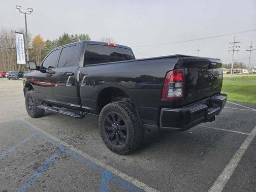 2019 RAM 2500 Big Horn Crew Cab 4x4 6'4' Box