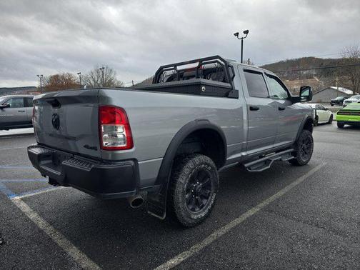 2024 RAM 2500 Tradesman Crew Cab 4x4 6'4' Box