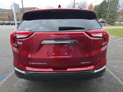 2024 GMC Terrain AWD AT4