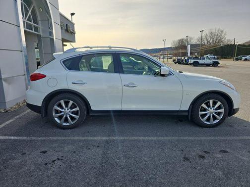 2015 INFINITI QX50 Journey