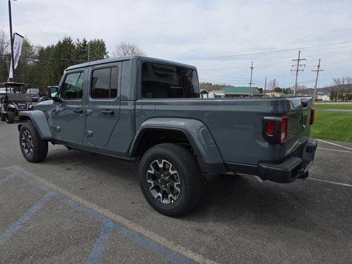 2025 Jeep Gladiator Sport S