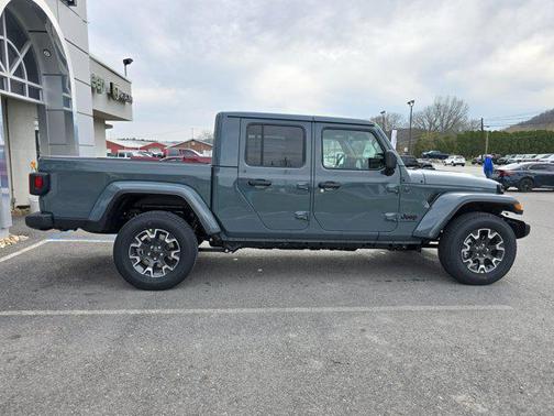 2025 Jeep Gladiator Sport S