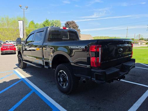 Agate Black Metallic 2024 Ford F-250 Lariat