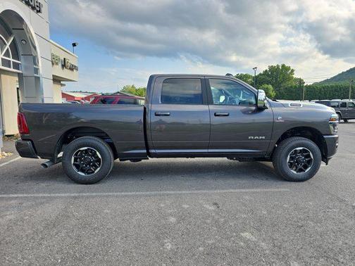 2025 RAM 2500 Laramie Crew Cab 4x4 6'4' Box
