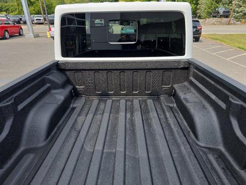 2025 Jeep Gladiator High Tide