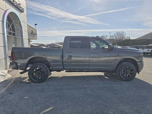 2026 RAM 2500 Laramie Crew Cab 4x4 6'4' Box