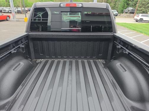 Granite Crystal Metallic Clearcoat 2026 RAM 1500 Big Horn/Lone Star