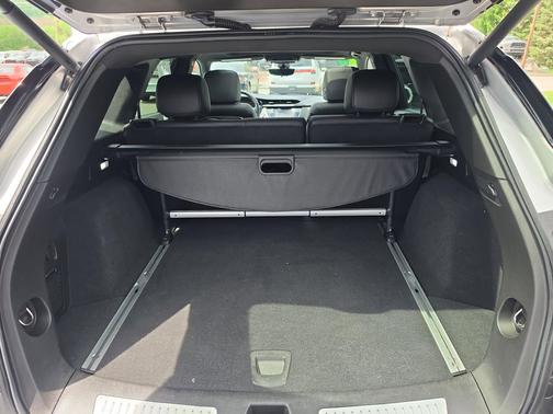 Radiant Silver Metallic 2020 Cadillac XT5 Sport