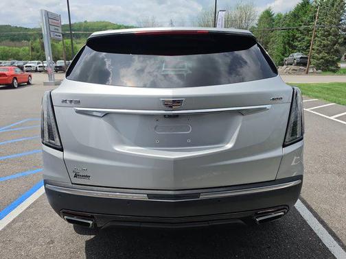 Radiant Silver Metallic 2020 Cadillac XT5 Sport