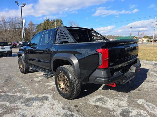 2025 Toyota Tacoma Hybrid Trailhunter
