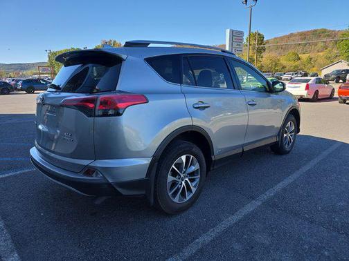 2018 Toyota RAV4 Hybrid XLE