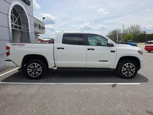 Super White 2021 Toyota Tundra SR5