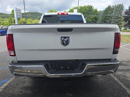 2019 RAM 1500 SLT