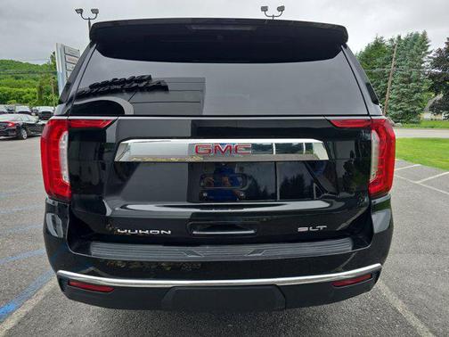 2021 GMC Yukon XL SLT