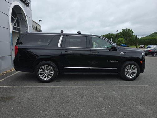 2021 GMC Yukon XL SLT