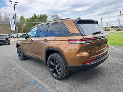 Copper Shino Metallic Clearcoat 2026 Jeep Grand Cherokee Limited