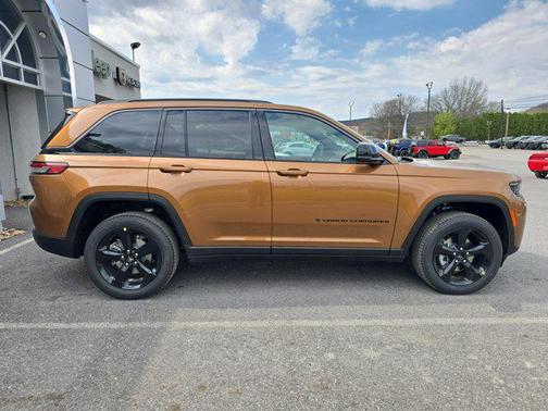 Copper Shino Metallic Clearcoat 2026 Jeep Grand Cherokee Limited