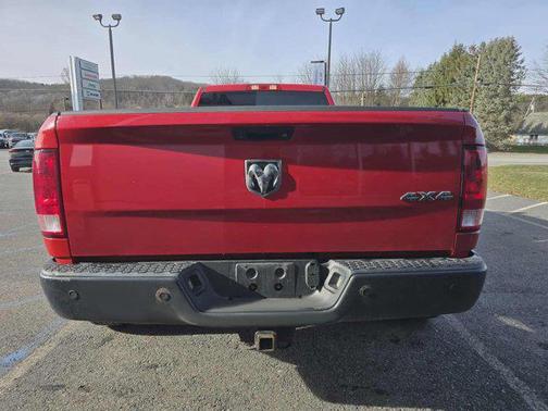 2018 RAM 3500 Tradesman Crew Cab 4x4 8' Box