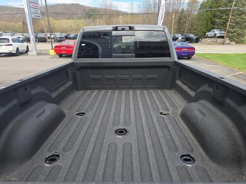 Ceramic Gray Clearcoat 2026 RAM 3500 Big Horn Crew Cab 4x4 8' Box
