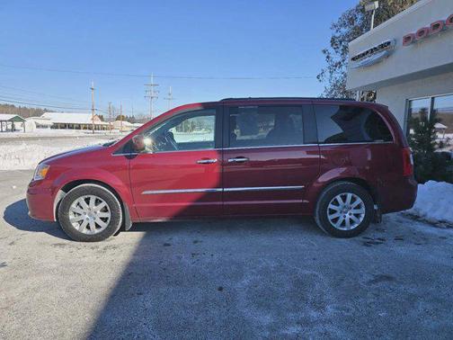 2015 Chrysler Town & Country Touring
