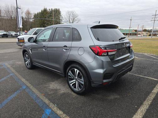 2025 Mitsubishi Outlander Sport SE