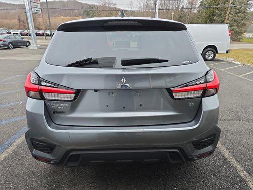 2025 Mitsubishi Outlander Sport SE