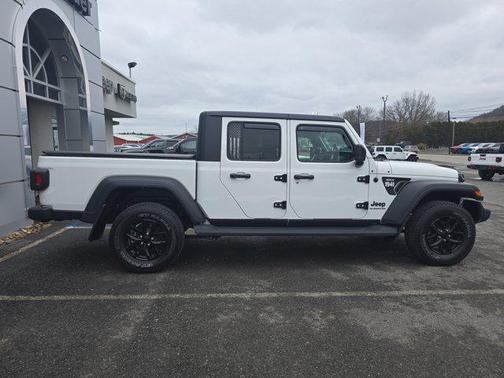 2020 Jeep Gladiator Sport S