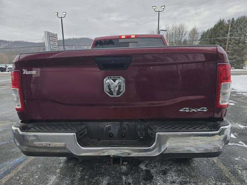 2020 RAM 2500 Tradesman Crew Cab 4X4 6'4' Box